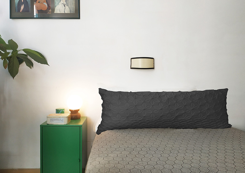Black Lumbar Bed Pillow – XL